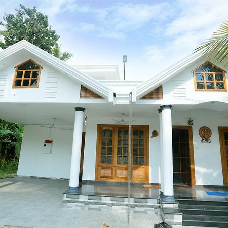 Belhaven Home Stay تريفِندرم المظهر الخارجي الصورة